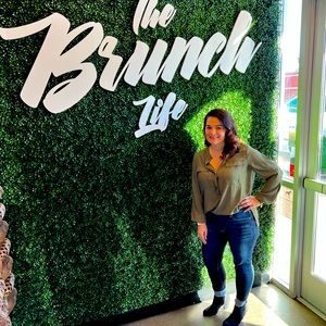 Meet your Posher, Jennifer